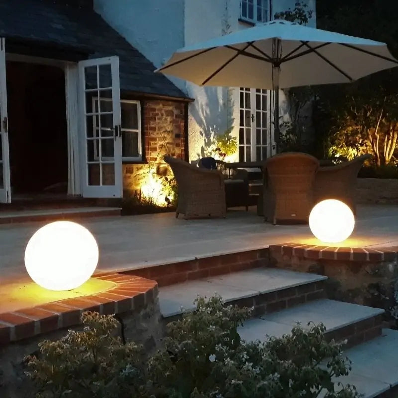 Flerfarget LED kule hage lampe med fjernkontroll | Skanto