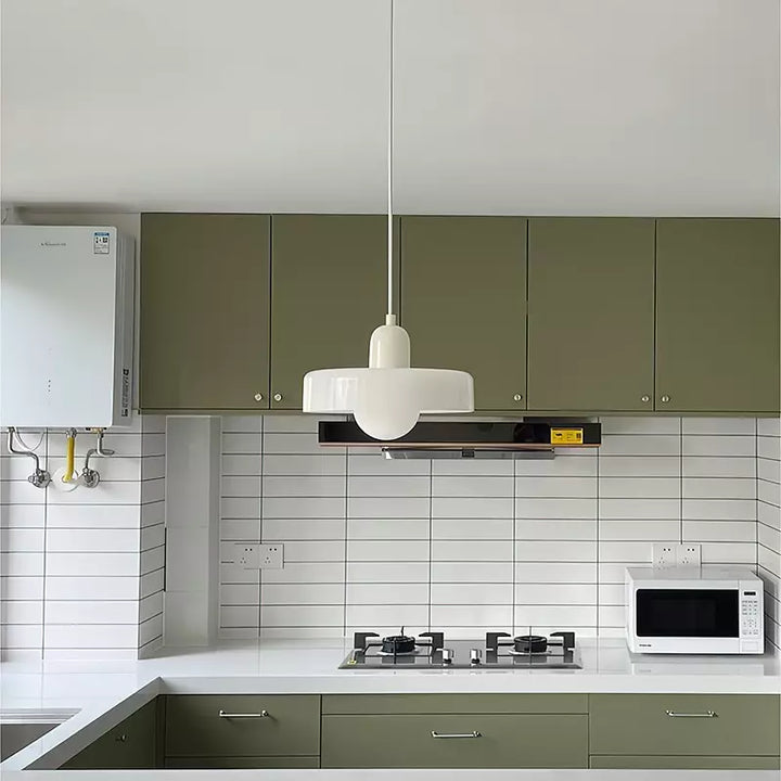 Skanto | Pendellampe laget av farget glass | Elegant hengelampe i Bauhaus-stil | Designlampe for stue og spisestue