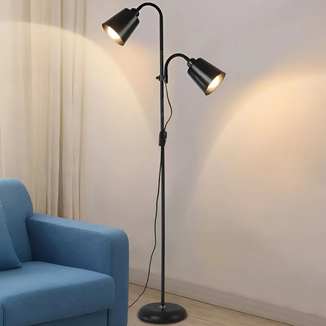 Moderne justerbar LED-gulvlampe med E27-sokkeldesign | Skanto