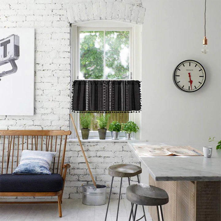 Skanto | Svart Geometrisk Tribal Frynse Kabinett Gardin