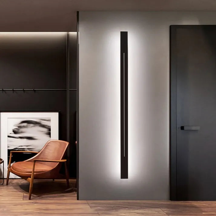 Skanto | LED Vegglampe | Modern Vertikal Sort Innendørs Sconce