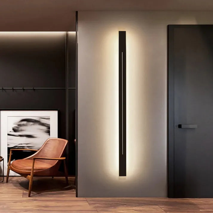 Skanto | LED Vegglampe | Modern Vertikal Sort Innendørs Sconce