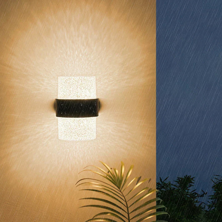 Skanto | Vegglampe med vanntett finish