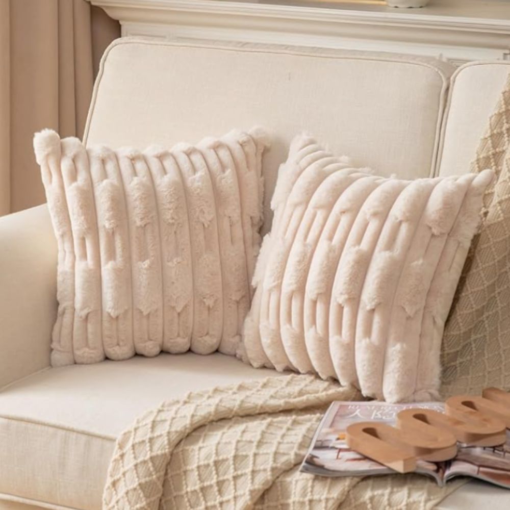 Skanto | Calm Weave Plush Cushion Cover