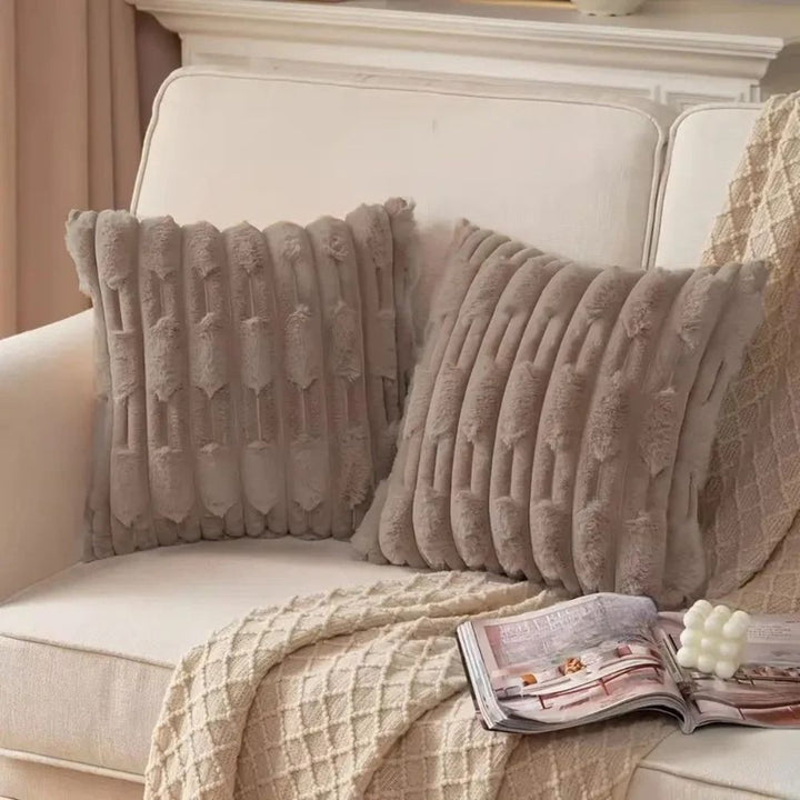Skanto | Calm Weave Plush Cushion Cover