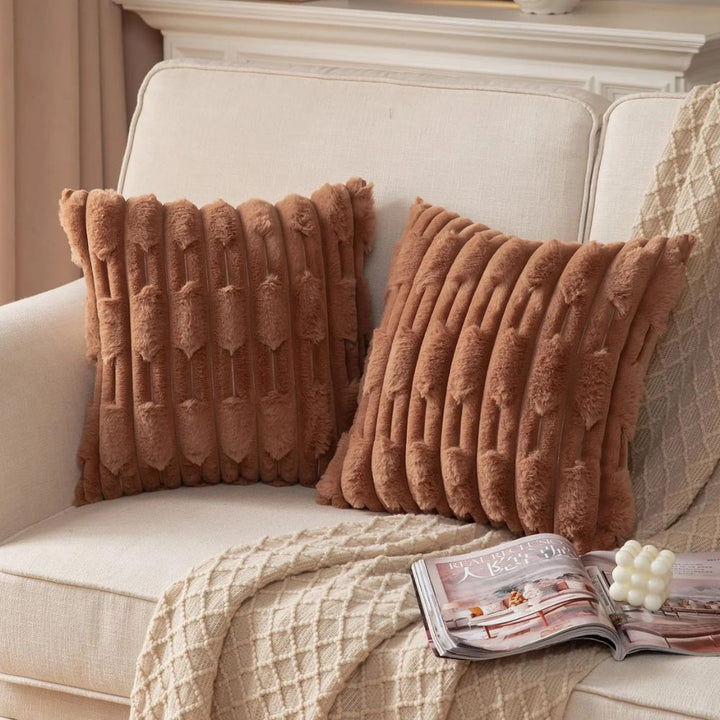 Skanto | Calm Weave Plush Cushion Cover