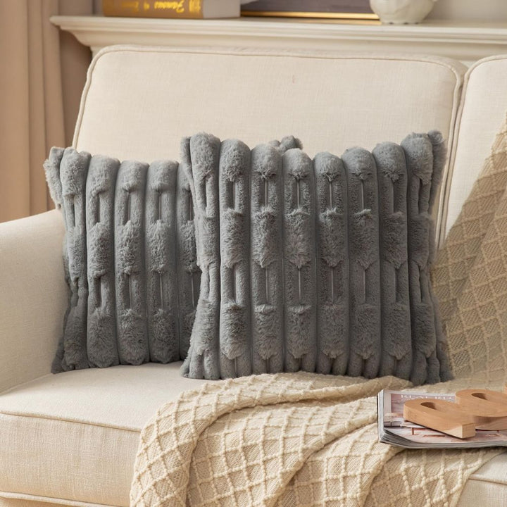 Skanto | Calm Weave Plush Cushion Cover