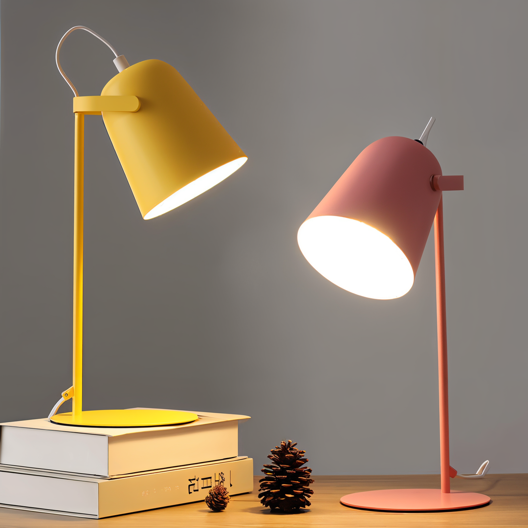 Skanto | Macaron Skrivebordslampe – Nordisk Gul Justerbar Bordlampe for Lesing og Studier