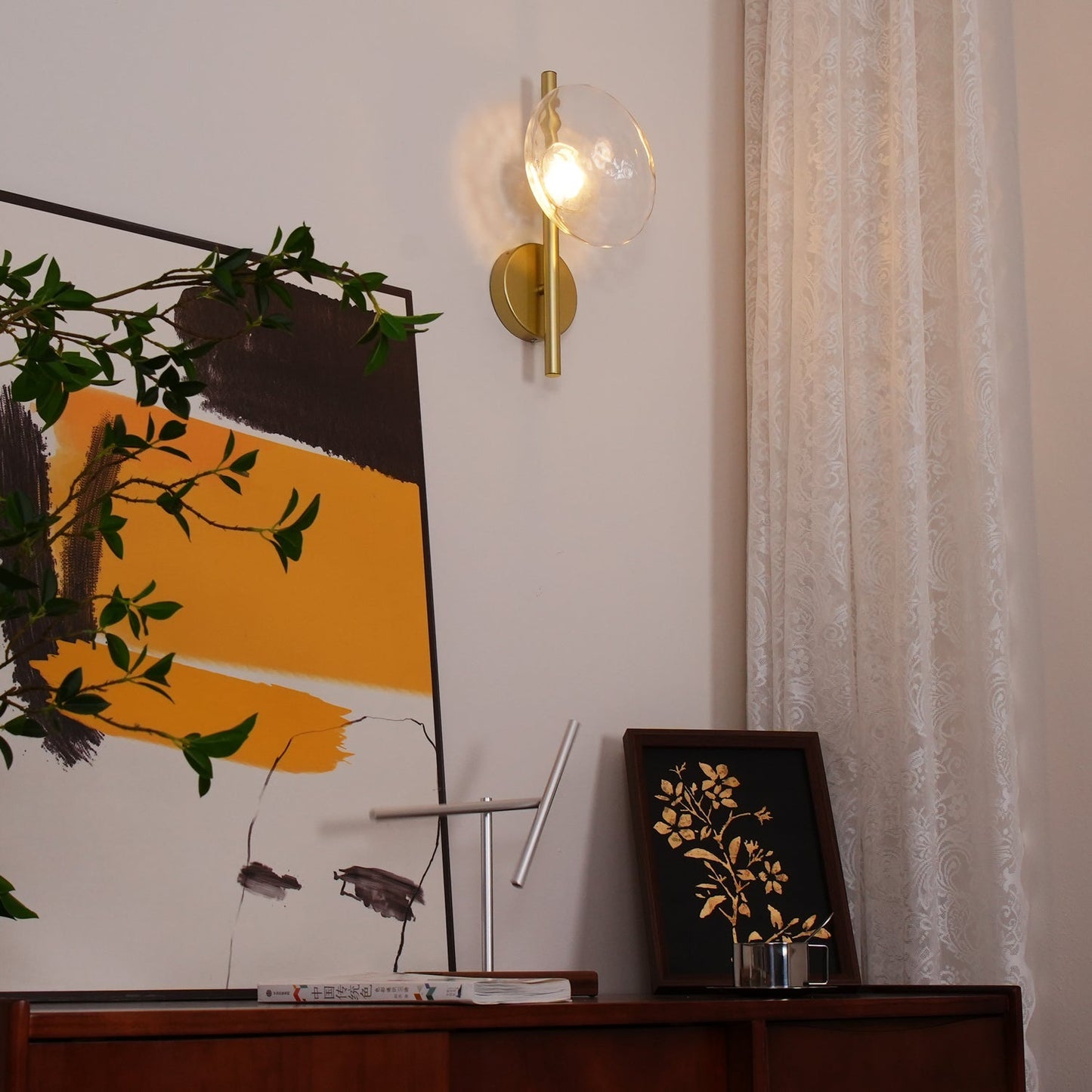 Norvo | Rund Glass Vegglampe i Skandinavisk Design