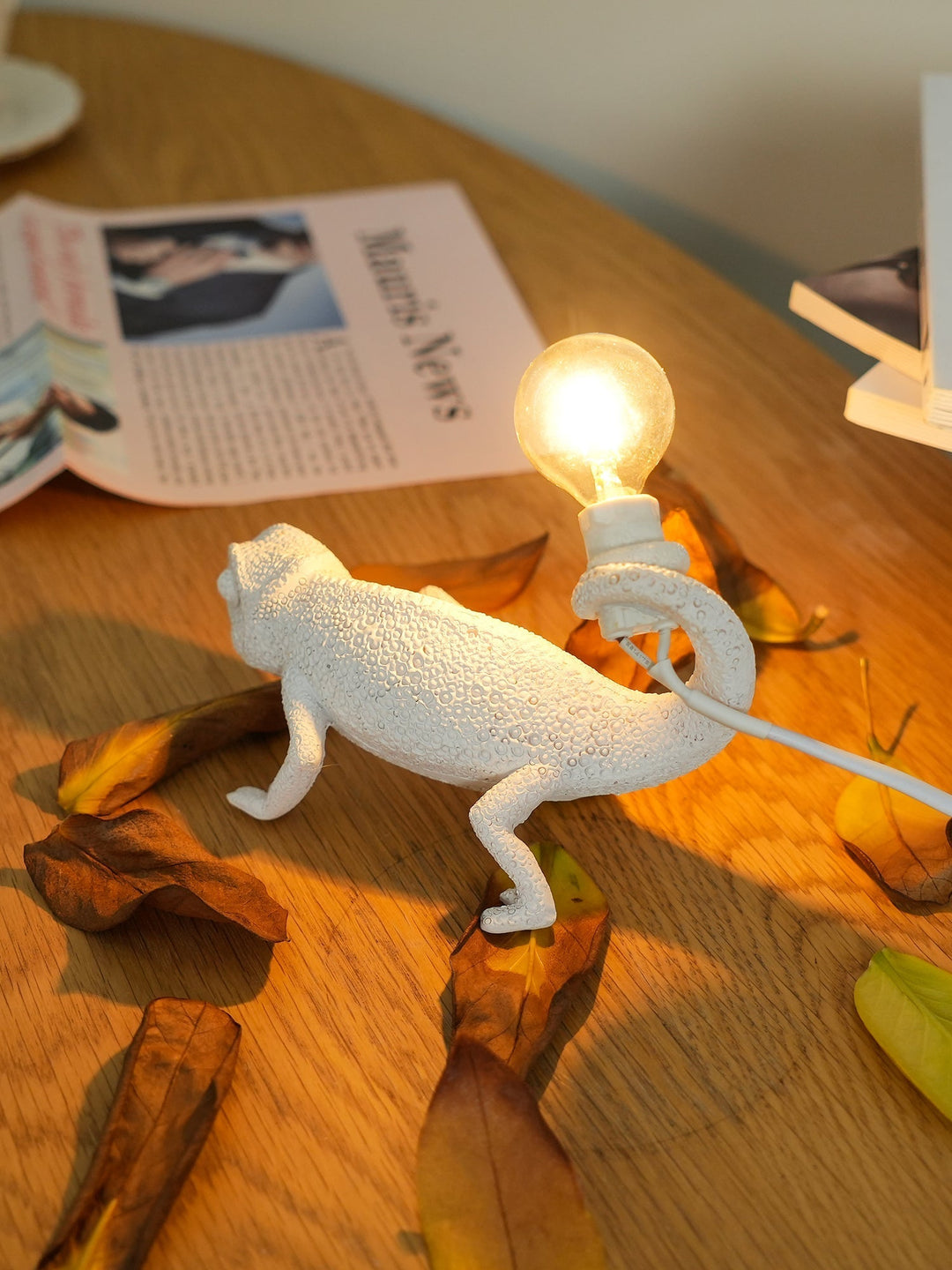 Skanto | CamouGlow – Harpiks Bordlampe med Sjarmerende Kamuflering Detalj