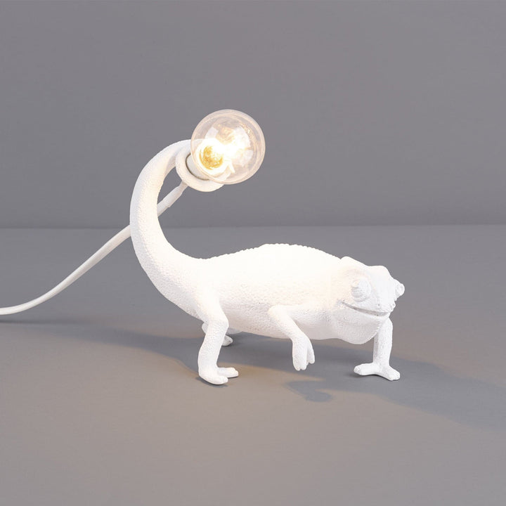 Skanto | CamouGlow – Harpiks Bordlampe med Sjarmerende Kamuflering Detalj