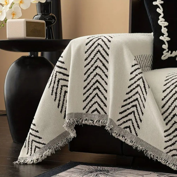 Skanto | Chevron Echo Line Sofa Cover
