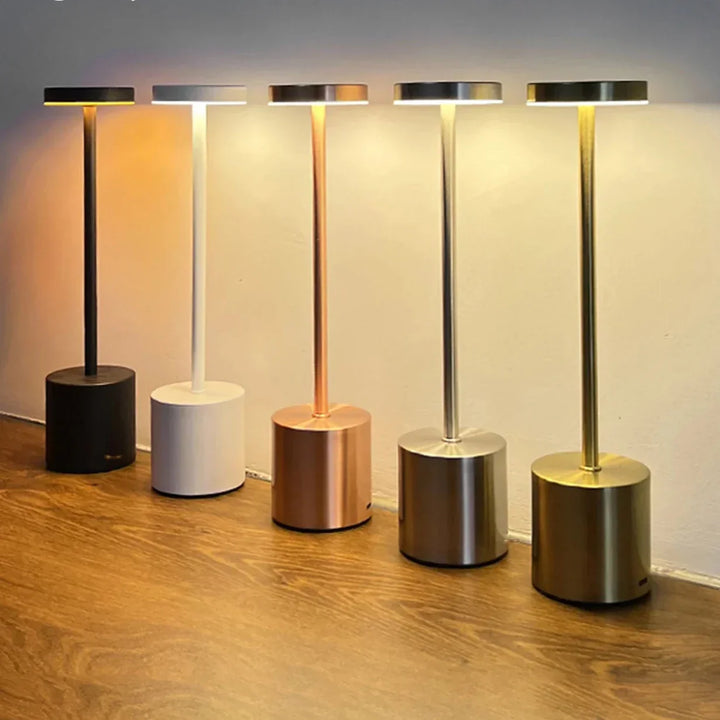 Skanto | Klassisk trådløs lampe - Berøringssensor LED skrivebordslampe med 3 justerbare fargetemperaturer