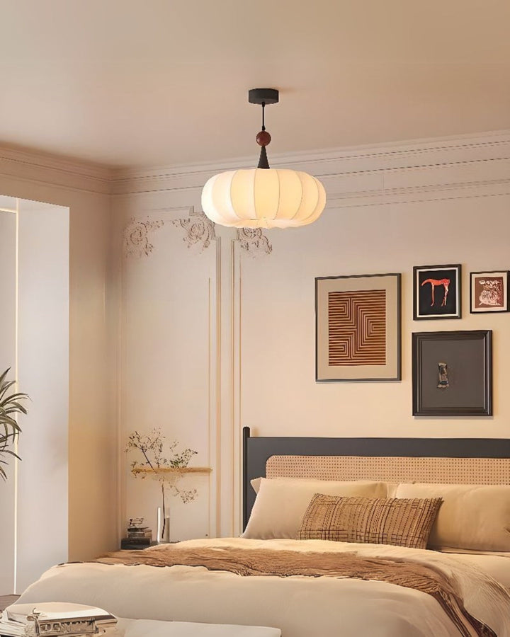 Skanto | Silke myk bordlampe med varmt lys