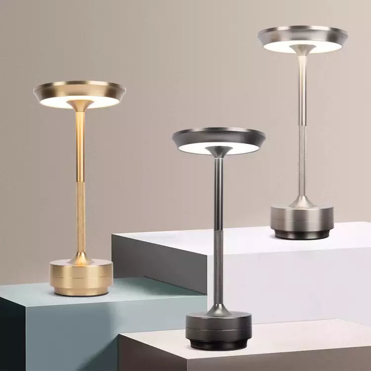 Bailey Bordlampe - Trådløs LED-lampe med Berøringssensor | Kjøp 1 Få 1 Gratis | Vanntett og Oppladbar | Skanto