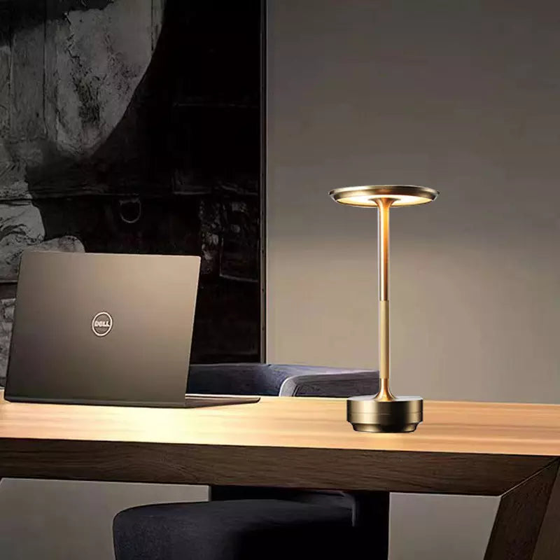 Bailey Bordlampe - Trådløs LED-lampe med Berøringssensor | Kjøp 1 Få 1 Gratis | Vanntett og Oppladbar | Skanto