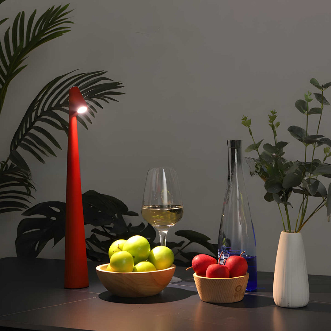 LunaSlim – Elegant Trådløs Bordlampe med Justerbar Belysning Skanto
