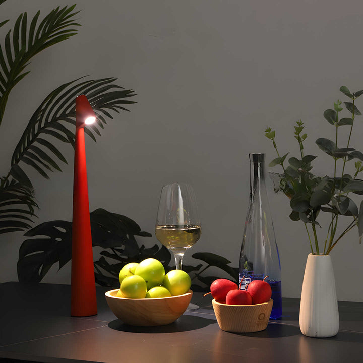 LunaSlim – Elegant Trådløs Bordlampe med Justerbar Belysning Skanto
