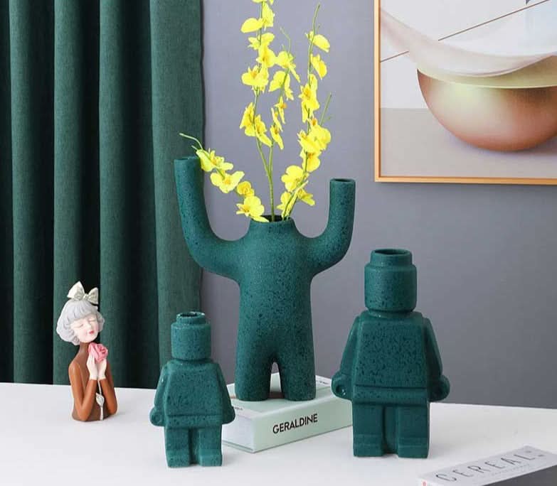 Skanto | Fargerik Lego-inspirert kroppsvase i harpiks