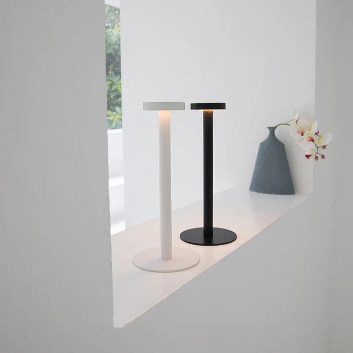 Skanto | Zephyr Aluminium LED Bordlampe