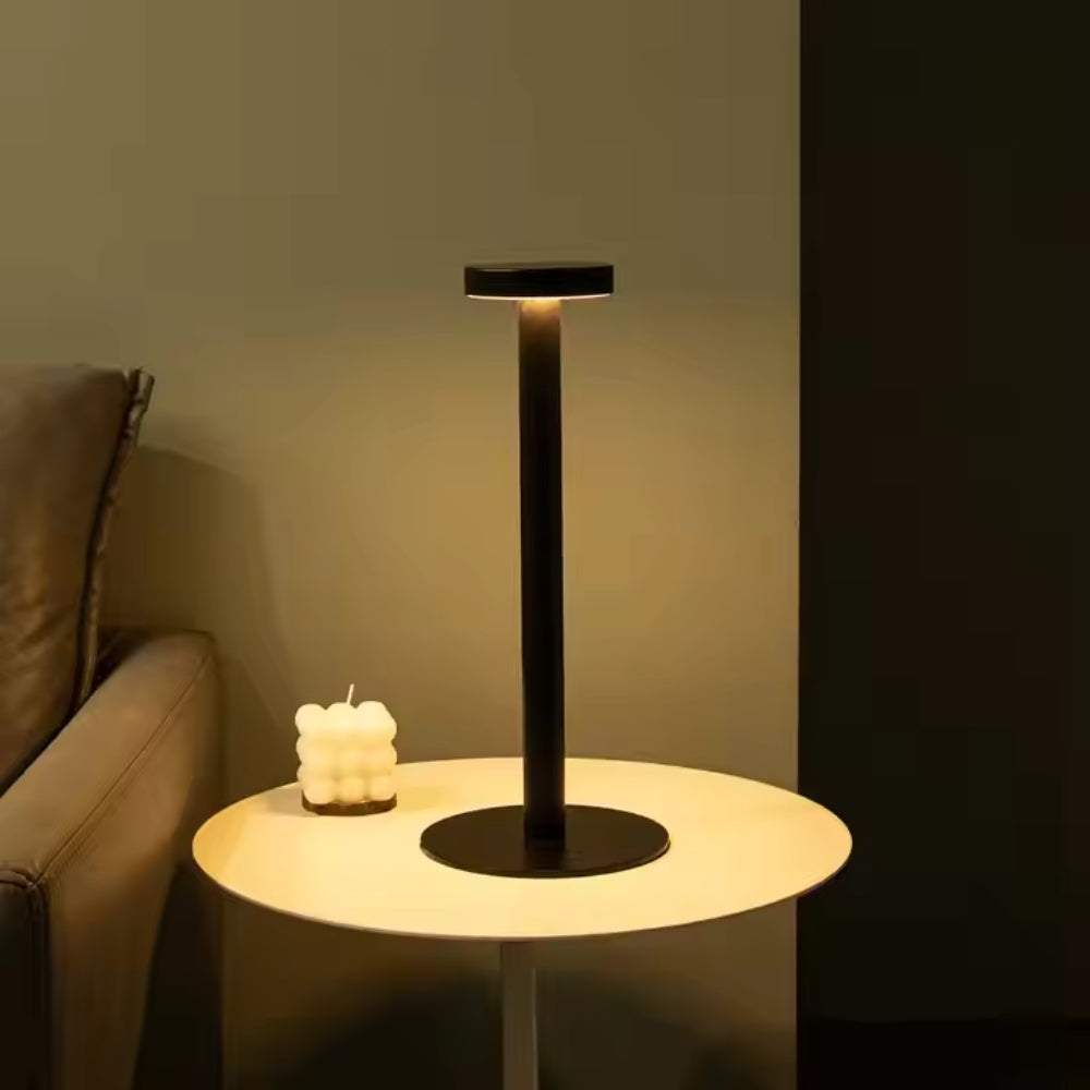 Skanto | Zephyr Aluminium LED Bordlampe