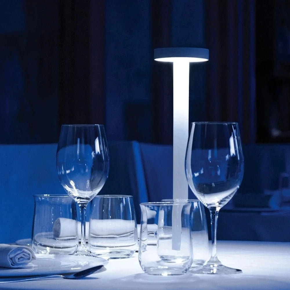 Skanto | Zephyr Aluminium LED Bordlampe