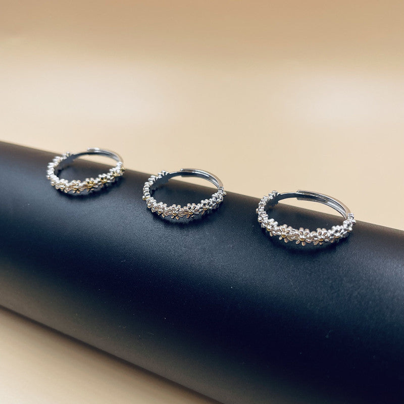 Skanto | Daisy Ring – Justerbar Blomster Ring For Damer