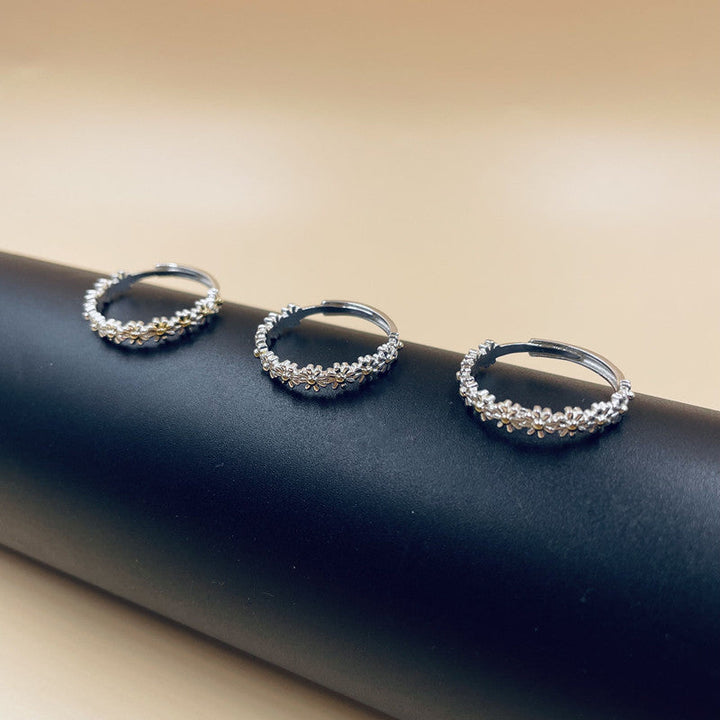 Skanto | Daisy Ring – Justerbar Blomster Ring For Damer