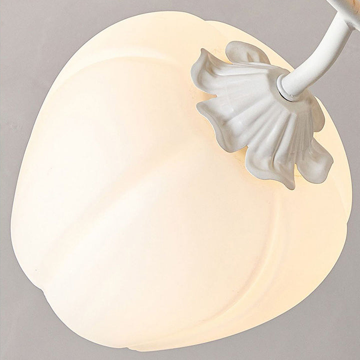 Skanto | Taklampe med blomstret glasskjermdesign