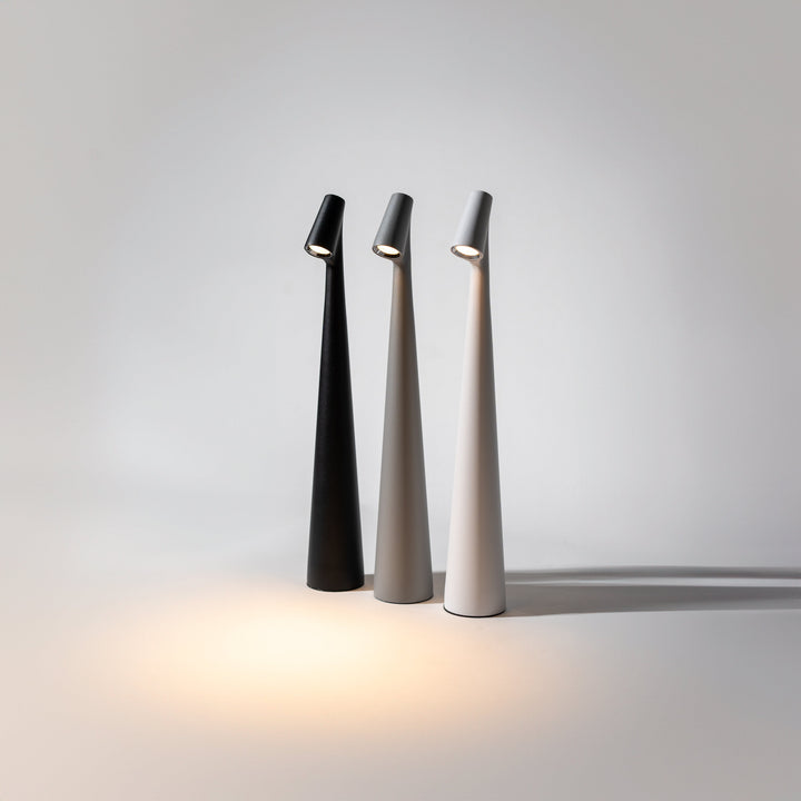 LumiSlim – Oppladbar LED Bordlampe i Stil Skanto