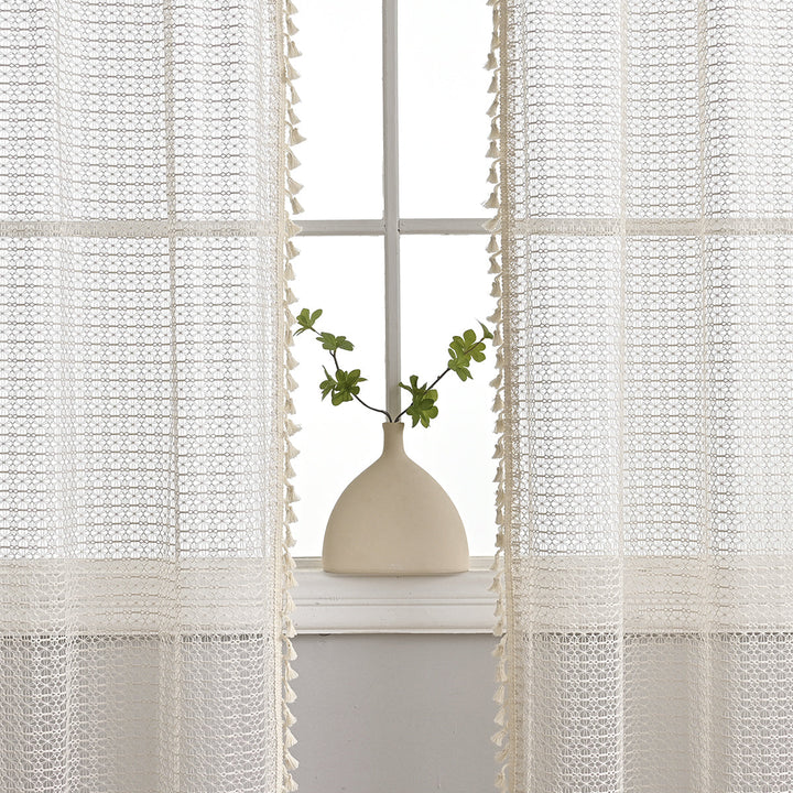 Skanto | LuxeDrape – Myk Beige Voile for Sofistikerte Rom