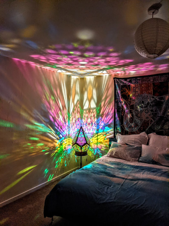 Skanto | Glass-i-Blokk Stil LED Bordlampe - LumiAura