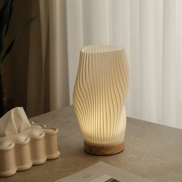 Skanto | Serene Wavecrest Lampe
