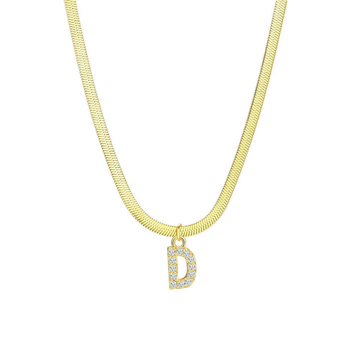 Skanto | Delikat Diamant Bokstav Initial Herringbone Halskjede