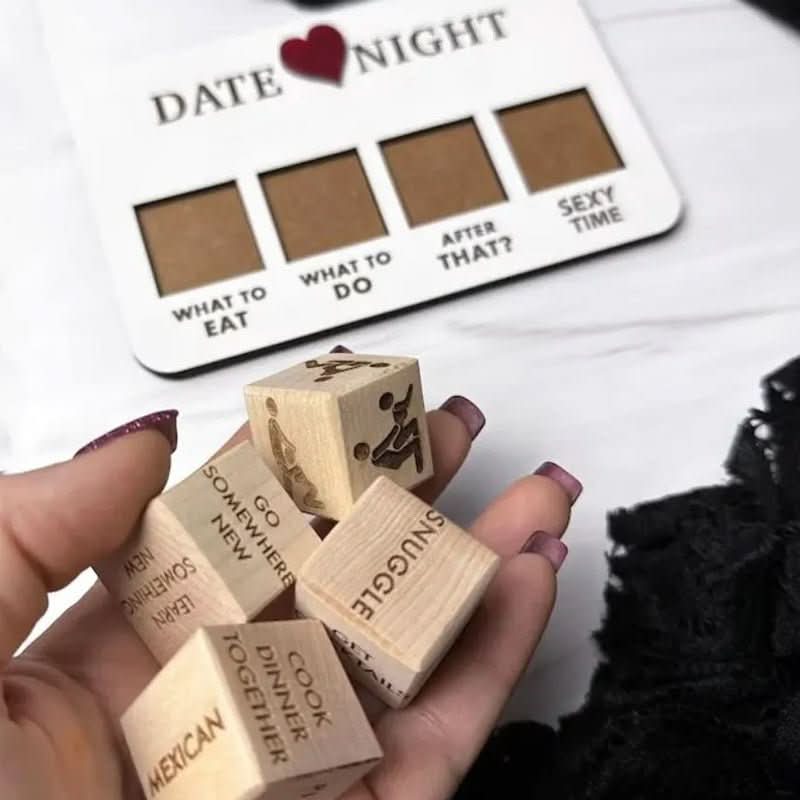 Skanto | Passion Play Romantiske Terninger | Parspill for Kjærlighet & Intimitet | Date Night Idé | Elegant Gave for Par | Romantiske Øyeblikk