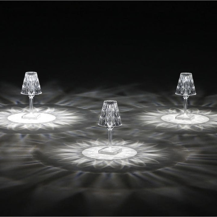 Elegant Krystall Bordlampe for Stue Skanto