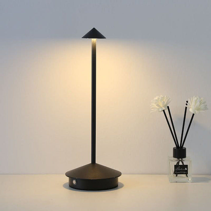 Skanto | OxaLED Bærbar Trådløs Oppladbar Bordlampe