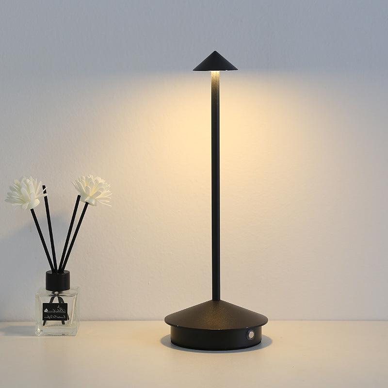Skanto | Bærbar bordlampe - Ledningsfri lampe inspirert av dimbar Pina Pro