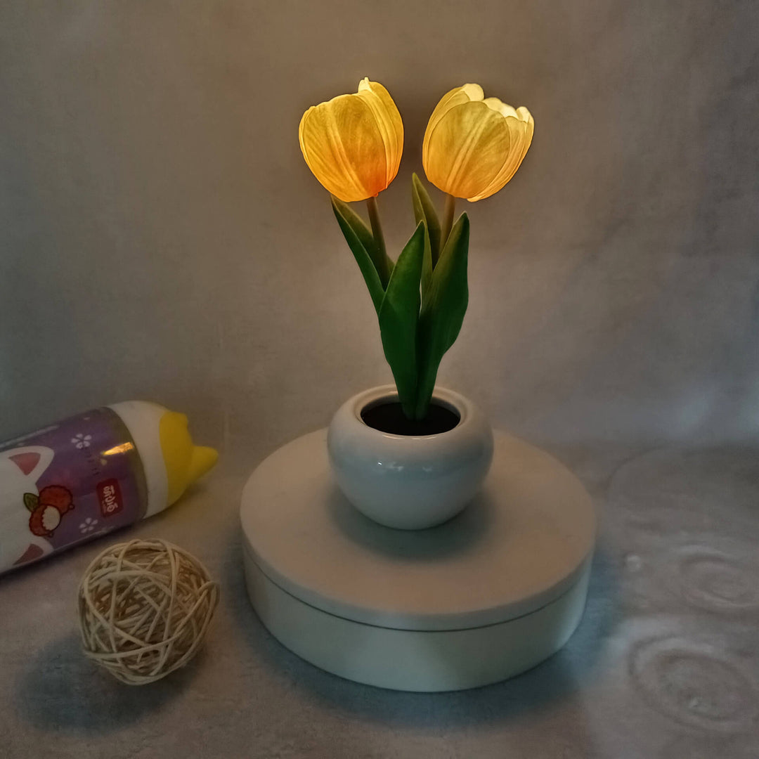 Skanto | Moderne Kreativ Simulering Tulipan Peony LED Nattlys Bordlampe