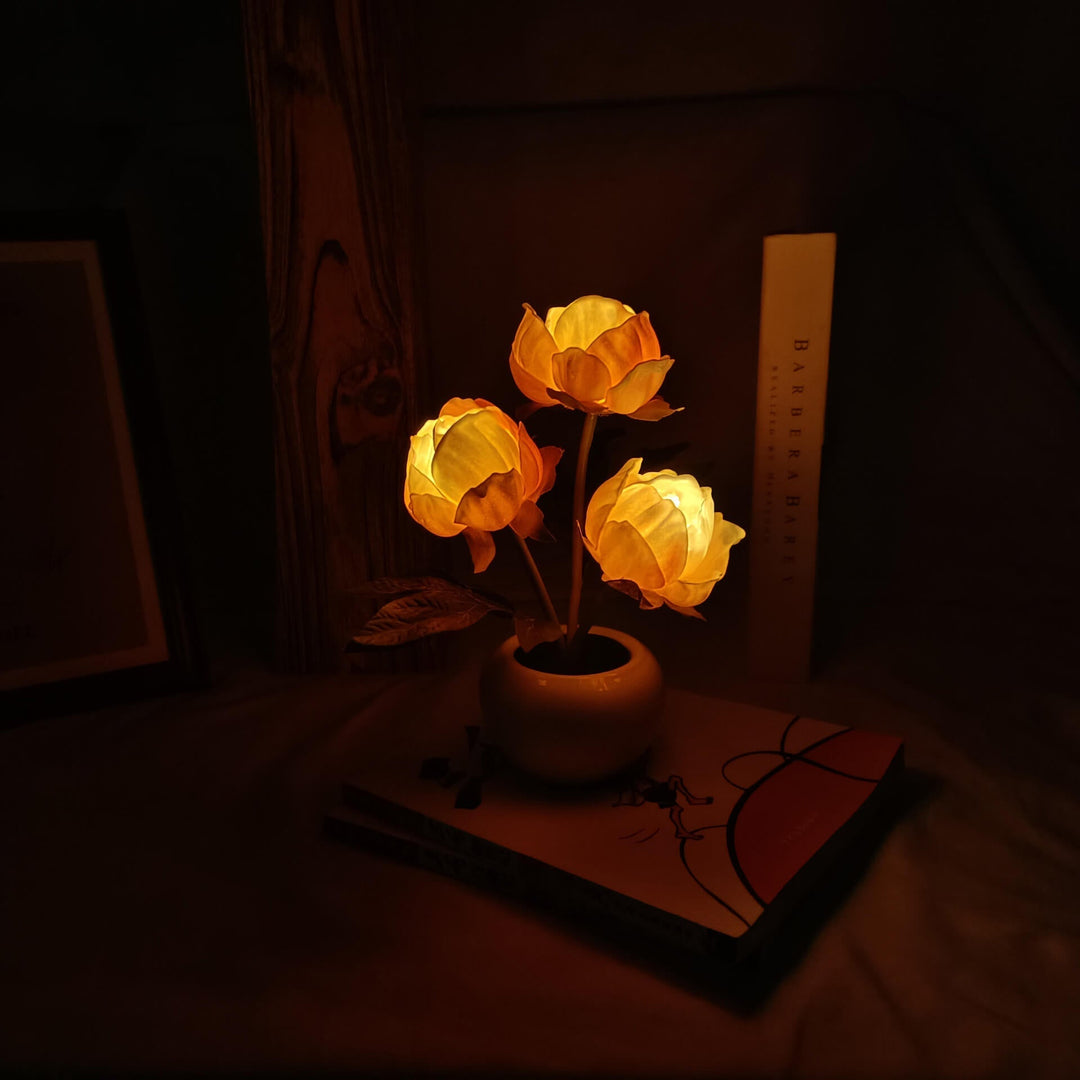 Skanto | Moderne Kreativ Simulering Tulipan Peony LED Nattlys Bordlampe