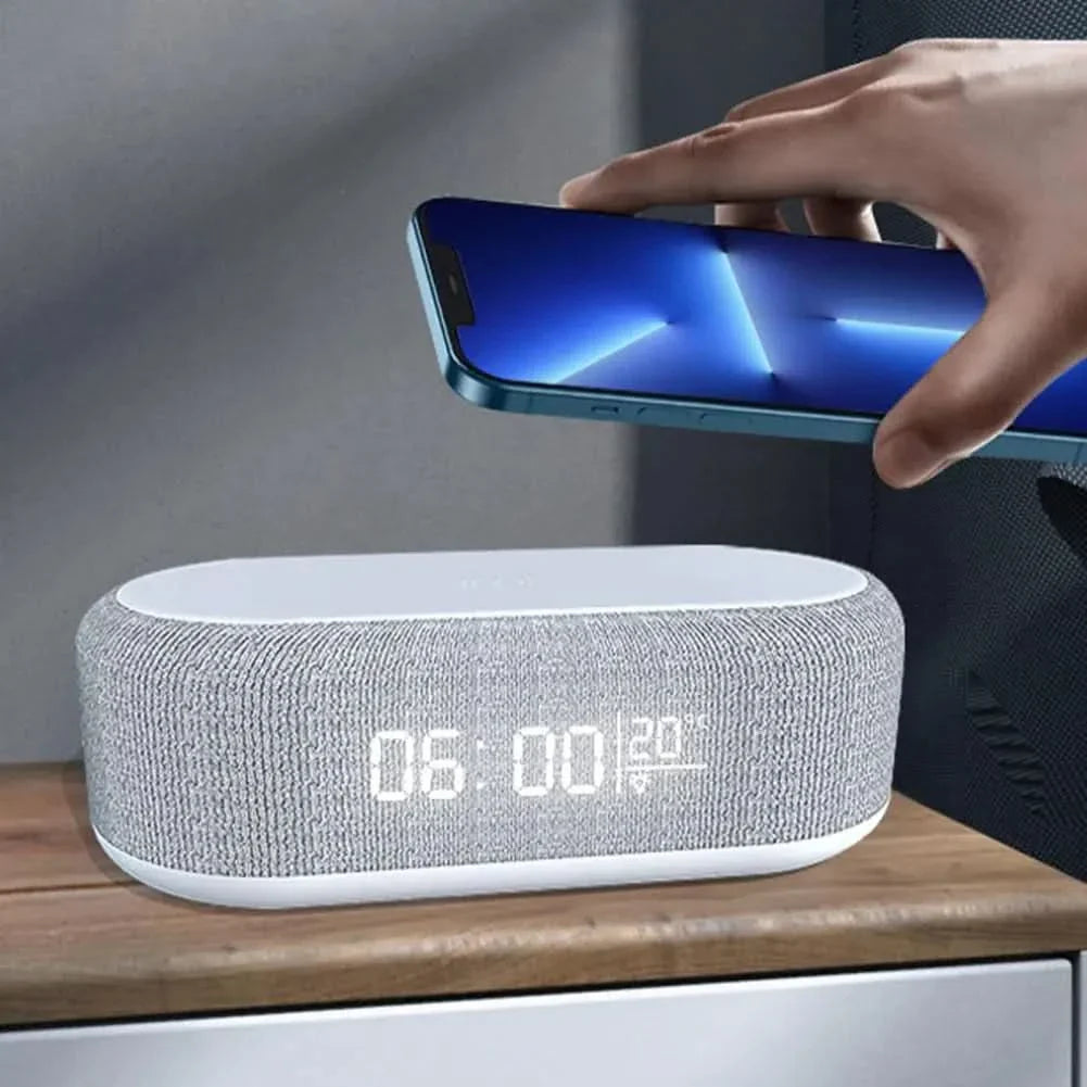 Skanto | Digital Alarm Clock with Wireless Charging and Temperature Display