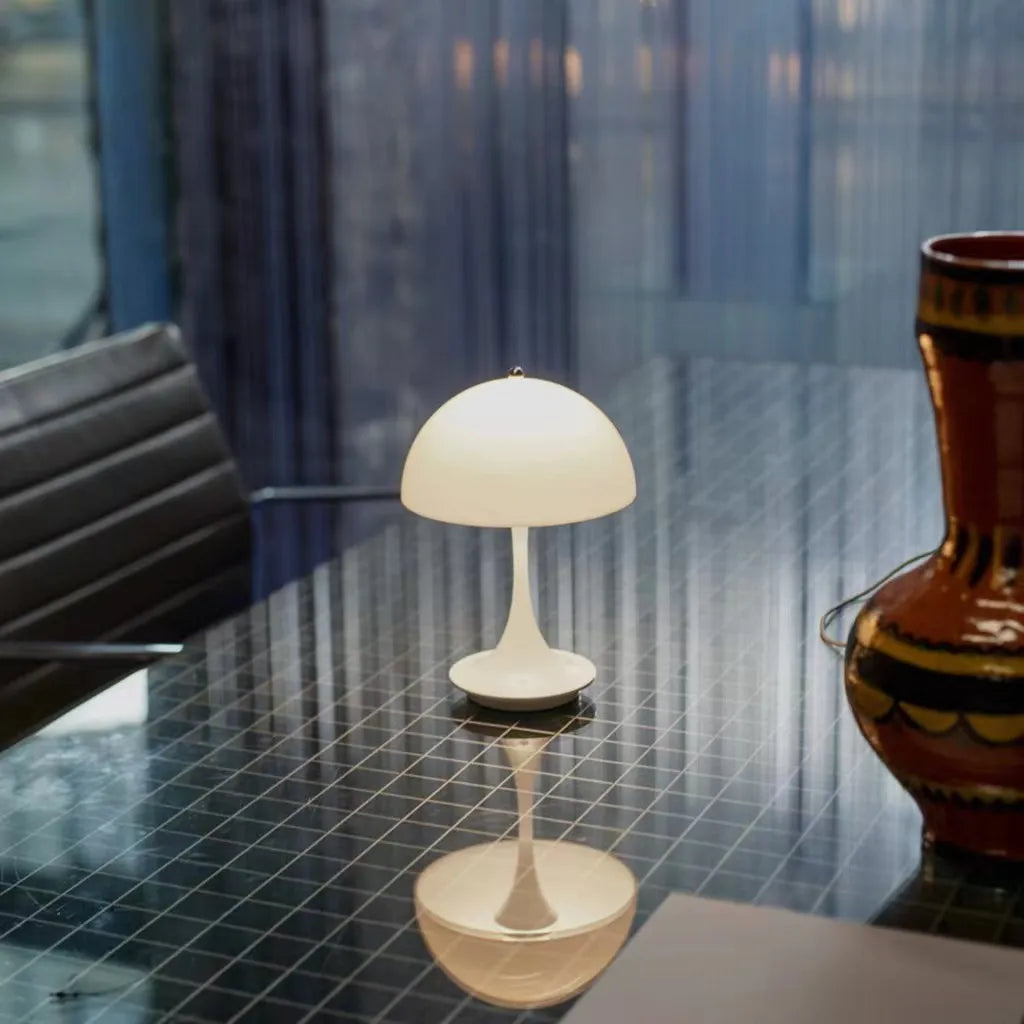 GarduruLED Oppladbar Bordlampe | Trådløs | Atmosfærisk Lys for Stue & Soverom