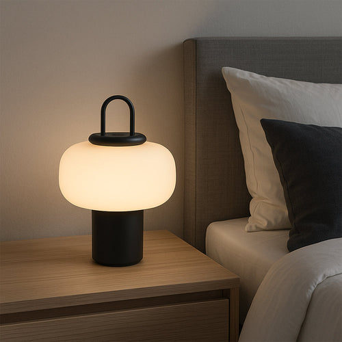 Skanto | Skandinavisk Bordlampe i Minimalistisk Stil