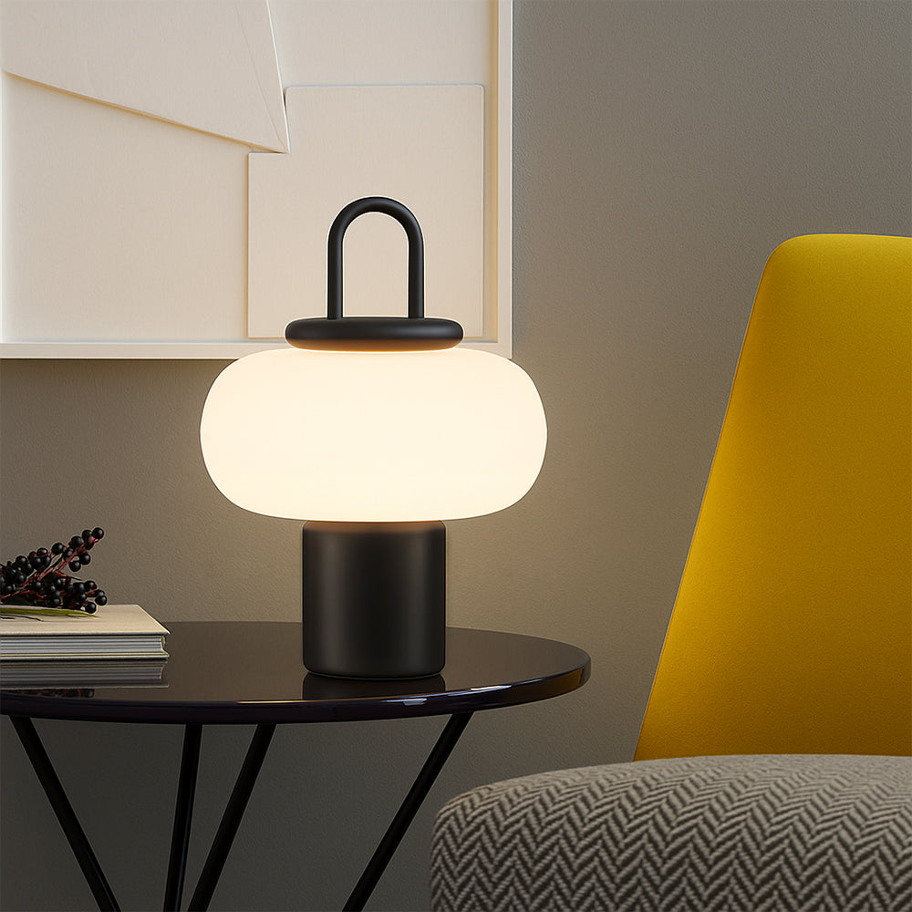 Skanto | Skandinavisk Bordlampe i Minimalistisk Stil