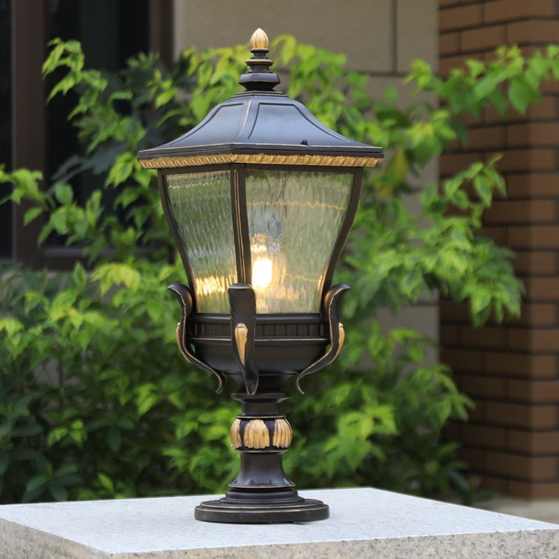 Skanto | LumaLux Solenergi Utendørs Lantern | Værbestandig | Soldrevet | Hagebelysning for Terrasse og Inngangsområde