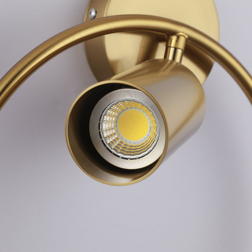 FlammeStylée – Gylden Vegglampe for Elegant Atmosfære Skanto