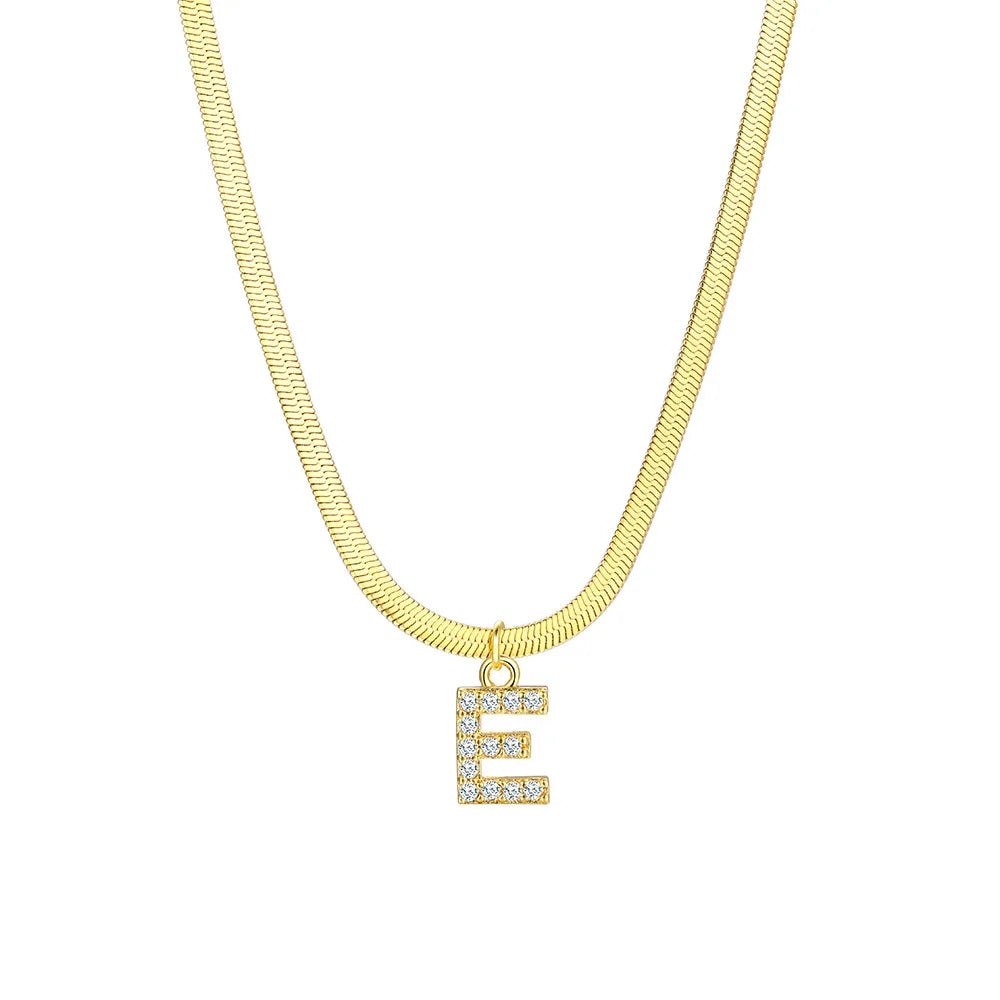 Skanto | Delikat Diamant Bokstav Initial Herringbone Halskjede