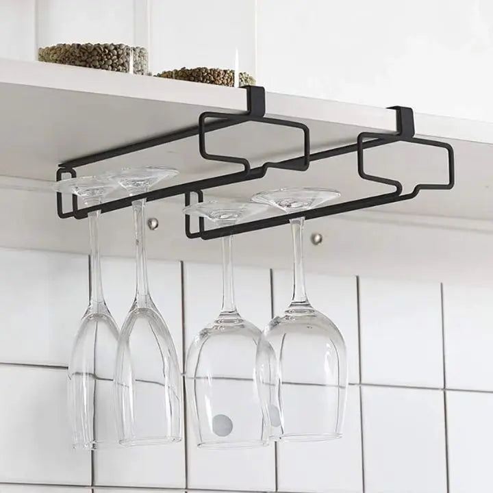 Elegant vinglassholder for montering under skap
