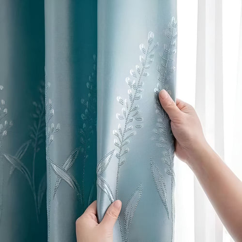 Skanto | Elysian Leaf Blackout Gardiner