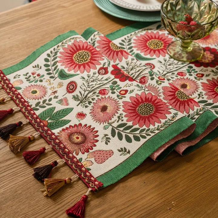 Skanto | Brodert Blomster Quast Bordløper
